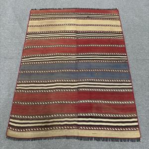 Tapis d'appoint turc Kilim 3,3x4,6 pi (101x140 cm), tapis vintage rouge à motifs floraux - Product Image 1