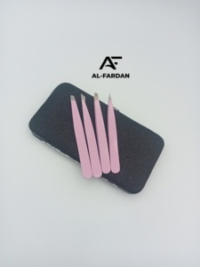 Pince à épiler pour sourcils rose clair, à pointe inclinée carrée, en acier inoxydable, avec logo personnalisé - Product Image 2