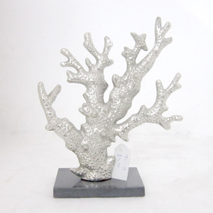 Esculturas verticales modernas Juego de metal de aluminio de 2 Esculturas en forma de alas de estatua central - Product Image 2