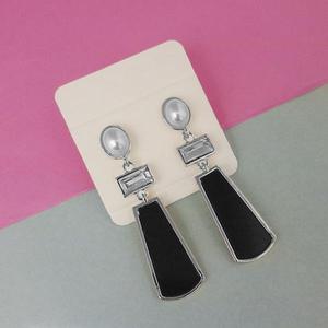 Urthn <b>Fashion</b> <b>Drop</b> <b>Earrings</b> Silver Plated Black Enamel Dangler 1312832B - Product Image 1