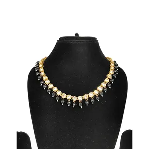 Ensemble de collier en pierre noire Kundan Meenakari avec zircon plaqué or 18 carats pour mariage ou cadeau, ensemble de bijoux de mariée raffinés - Product Image 3