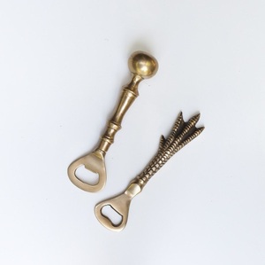 Ouvre-bouteille mural en laiton Ouvre-bouteille en or Ouvre-bouteille de bière en laiton fait à la main Bar Cadeau Bar Boîte pour la maison Set de vin Boîte - Product Image 2