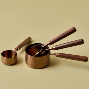 El elegante juego de tazas medidoras de cobre con brillo elegante agrega atractivo de lujo a las cocinas modernas y tradicionales - Product Image 4