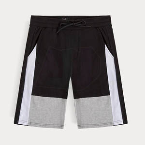 Shorts décontractés pour hommes en coton uni ultra confortables avec tissu léger et respirant pour les journées chaudes - Product Image 1
