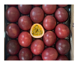 เสาวรสสดผลไม้เมืองร้อนและอร่อยหลากหลาย - Product Image 1