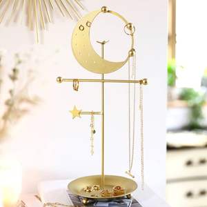 Expositor de Joyería de Metal y Hierro Forjado con Acabado Negro para Exhibir Collares Largos y Pendientes Colgantes - Product Image 2