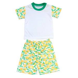 Ensemble T-shirts et shorts personnalisés pour hommes, tissu jersey polyester 100% polyester d'été en soie respirant et écologique, sérigraphié et respirant - Product Image 4