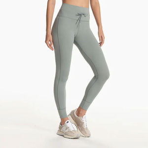 Legging de secado rápido para mujer de calidad superior Color único con diseño impreso personalizado Mejor estilo Cintura Legging deportivo para mujer - Product Image 1