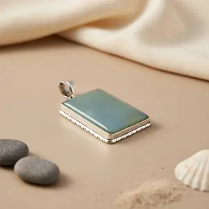 Colgante Rectangular de Plata 925 para Mujer con Calcedonia Azul, Colgante con Baño de Rodio y Oro Rosa Hecho a Mano - Product Image 1