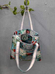 100% pur coton fait à la main Boho matelassé sac fourre-tout grand Patchwork bloc imprimé à la main Boho matelassé sac chariots à bagages - Product Image 5