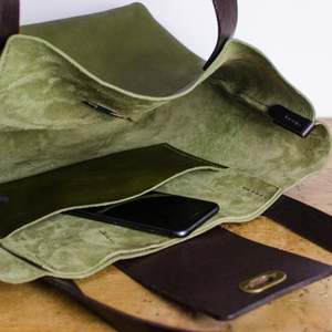 Bolso de mano de cuero genuino de lujo para mujer, bolso Boston de gran capacidad, logotipo personalizado portátil de dureza suave para negocios de dos piezas - Product Image 4