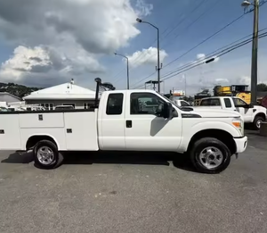 ดีที่สุด!! รถบรรทุกฟอร์ด F-350 ปี 2011 มือสอง สภาพดี แบบ Extended Cab สำหรับงานซ่อมบำรุง ขับเคลื่อน 4 ล้อ พร้อมห่วงลากจูง กระบะท้ายอเนกประสงค์ เหมาะสำหรับงานก่อสร้างและงานช่างทั่วไป - Product Image 2