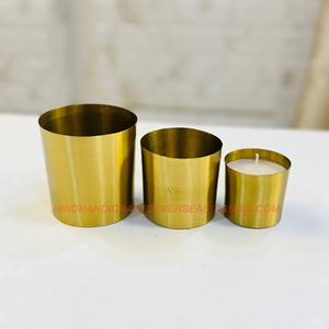 Contenedor de velas de hierro con recubrimiento en polvo blanco Diseño de fondo plano para velas de cera de soja Proveedor de ocasiones navideñas en India - Product Image 6