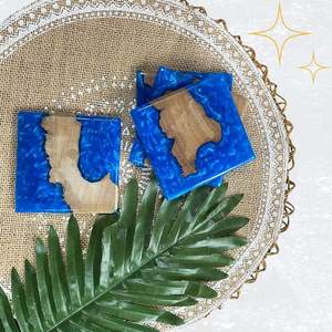 Posavasos de Resina y Madera - Colores y Formas Personalizables, Duraderos, Multifuncionales, Diseño Moderno, Redondos y Rectangulares para Escritorio/Mesa - Product Image 3