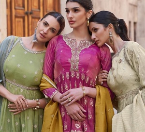 ชุดเดรสปาร์ตี้ผ้าชิโน่ประดับเพชรลายดอกไม้ซักได้ประดับด้วยผ้าชีฟองฟรีไซส์ - Product Image 6