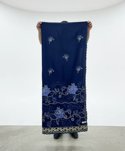 Chal de Mujer de Algodón Voile de Alta Calidad con Bordado, Encaje de Pedrería, Patrón Floral, Transpirable, Largo, para Uso Diario - Product Image 4