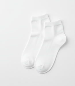 Chaussettes pour enfants Gentle Steps en tissu de coton respirant extensible multicolores conçues pour un confort quotidien - Product Image 1