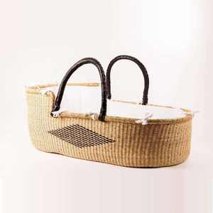 Panier en jonc de mer tressé pour bébés et poupées, design de panier de Moïse - Product Image 5