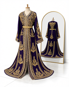 Impresionante y Elegante Vestido Takchita Caftán Marroquí para Mujer, Adornado con Cuentas de Cristal, Perlas Dabka y Pedrería, Cuello en V, Largo - Product Image 1