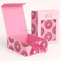 Boîte d'emballage magnétique pliable polyvalente pour vêtements, articles de beauté et présentoirs de cadeaux colorés
