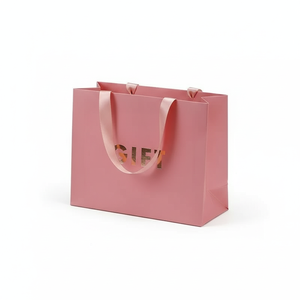 Bolsas de Papel Ecológicas de Lujo Personalizadas con Asas de Cinta de Fábrica Vietnamita para Regalos y Decoración - Product Image 1