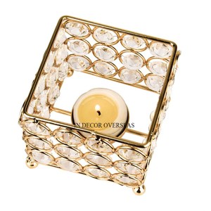 Recién llegado, Juego de 2 candelabros de diseño elegante con cuentas de cristal y metal chapado en oro de alta calidad del fabricante indio - Product Image 4