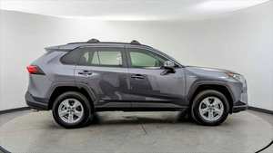 Prix le Moins Cher Toyota RAV4 Hybride AWD XLE VUS 4 Portes BMW Land Cruiser Neufs et d'Occasion avec Moteur Turbo Volant à Gauche à Vendre - Product Image 4