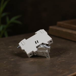 ที่ใส่ฟิวส์แบบติดตั้งบนราง DIN รุ่น Outback 30A 600VDC-OBFH-30-600VDC-DIN - Product Image 2