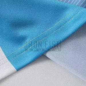 Maillot de football pour homme léger, respirant et confortable à manches courtes, idéal pour les matchs en plein air - Product Image 4