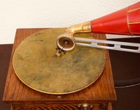 Gramophone artisanal en métal, finition polie avec impression UV, style romantique, décoration d'intérieur, machine à parler, article cadeau, artisanat Calvin