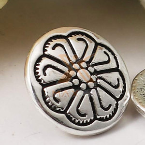 กระดุมเหล็กสำหรับเครื่องแบบพิธีการน้ำหนักเบา เป็นมิตรกับสิ่งแวดล้อม - Product Image 6