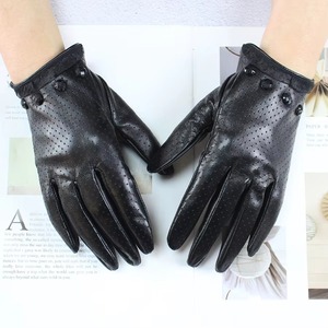 Guantes de cuero personalizados para conducir, a la moda, para mujer, finos, sin forro, perforados, de estilo hueco, cortos, para primavera y otoño, guantes de ciclismo - Product Image 4