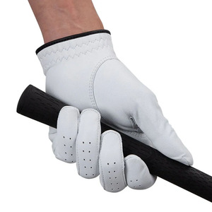 Elaborado con cuero de alto rendimiento para todo tipo de clima y diseñado con material duradero para la mejor piel de oveja para golf - Product Image 4