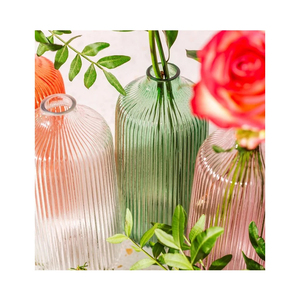 Jarrón de cristal estriado de color alto exquisito decorativo de diseño antiguo para decoración de hotel y hogar - Product Image 5