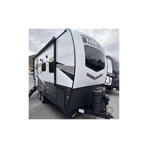 Mini caravana ligera con suspensión independiente 4x4 para 4 personas, diseño moderno - Product Image 2