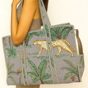 Traditionnel indien Kantha Quilting main bloc imprimé sac fourre-tout grand décontracté femmes à la mode sac personnalisé pour l'été - Product Image 1