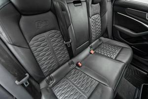 Voiture d'occasion fiable Audi RS6 Avant 2021, 591 ch, V8 biturbo, pack carbone optique - Product Image 5