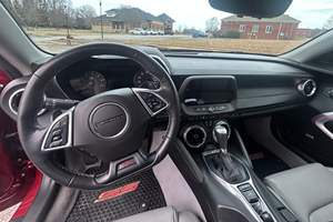 Chevrolet Camaro 2SS Sedán 2019 USADO ~15,500 Millas, Motor V8 Turbo de 6.2 Litros, Neumáticos R20, Interior Oscuro, Color Rojo Granate Tintcoat, Bajo Kilometraje - Product Image 6