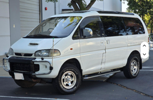 NEW 1994 Mitsubishi Delica Space Gear 4WD Left Steering Euro IV Emission 6 Seats 50001-75000 Miles 150-200Ps - Product Image 3