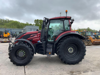Tracteurs VALTRA NEUFS/OCCASIONNÉS conçus pour les besoins de l'agriculture moderne, offrant un couple puissant, un fonctionnement fluide et une productivité maximale.