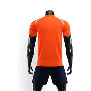 Camiseta de fútbol para hombres con logotipo de nombre de equipo Servicio OEM personalizado para hombres Mujeres Jóvenes Niños-Uniformes de equipo únicos de corte automatizado - Product Image 2