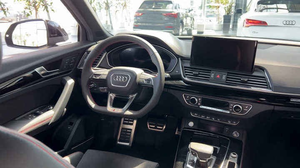 Audi Q5 Sportback 2024 Usado, Volante a la Izquierda, Asientos de Cuero, Cámara Trasera, Emisión Euro IV, Faros de Xenón, Excelente Estado - Product Image 2