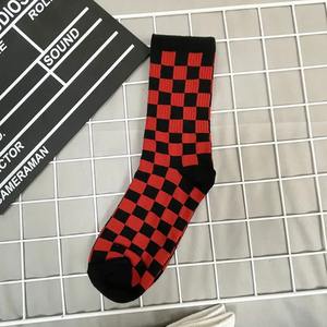 Nouvelles chaussettes pour hommes en coton à rayures noires et blanches, chaussettes de sport, chaussettes de skateboard, chaussettes longues Blaze Street Happy pour hommes - Product Image 2