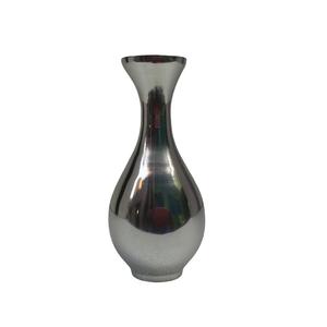 Vase à fleurs en aluminium avec finition polie brillante pour la décoration intérieure Vase à fleurs de décoration de table de qualité supérieure - Product Image 6