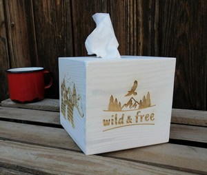 Caja de Servilletas Cuadrada de Madera Blanca Lavada de Lujo, Decoración Rústica para Cabaña, con Tallado de Animales Salvajes, Porta Servilletas al por Mayor - Product Image 1