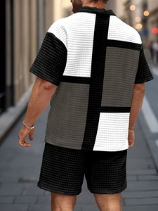 Ensemble de vêtements de sport d'été décontractés pour hommes Haut mince à séchage rapide avec manches courtes et short de sport imprimé - Product Image 3