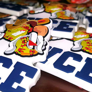 Champ King : Pare-chocs de baseball personnalisés avec résine PVC, adhésif 3M et ruban 2D/3D pour logos d'équipes - Product Image 1