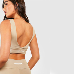 Haute qualité 2023 Gym Fitness Wear femmes Beige couleur Wrap avant sport Gym soutien-gorge à vendre dans des tarifs raisonnables - Product Image 3