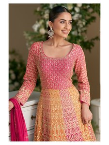 Vestido largo estilo Anarkali de tela de georgette sintética con un hermoso diseño y colores preciosos / Salwar Kameez para Eid y el mes de Ramadán - Product Image 4