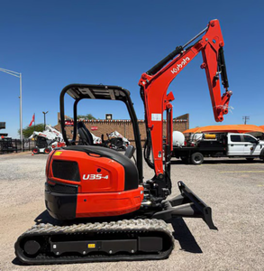 Excavatrice compacte Kubota U35-4 à grande capacité, à bras court, à prix avantageux - Product Image 5